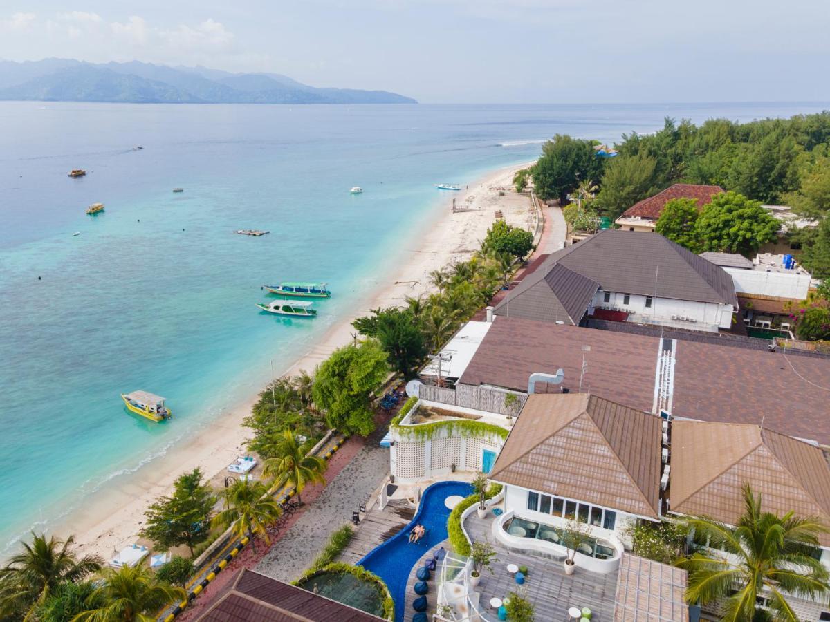 The Beach House Resort Gili Trawangan Exterior photo